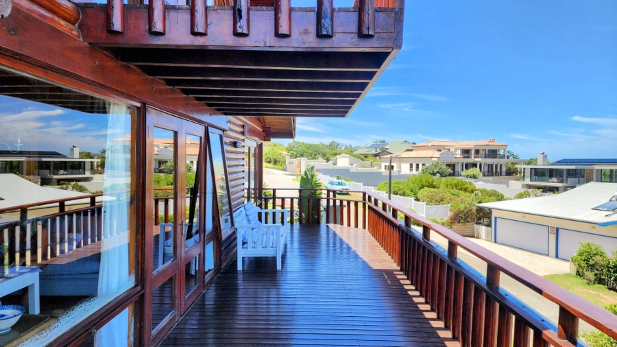 4 Bedroom Property for Sale in Brenton On Sea Western Cape